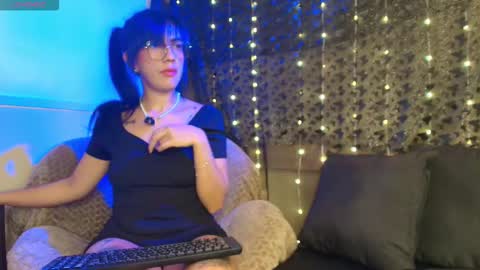 MELISSA  online show from December 15, 2:22 pm