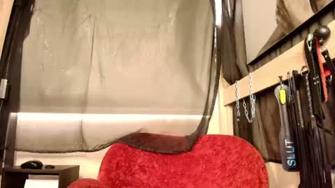 MELISSA  online show from June 15, 4:51 pm