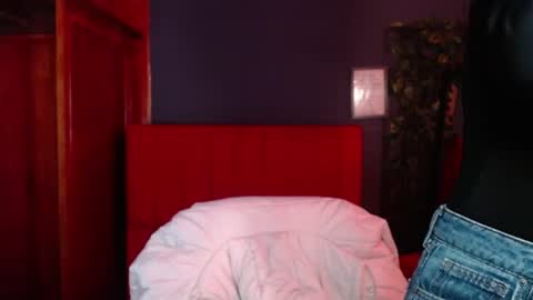 michell online show from July 26, 12:46 pm