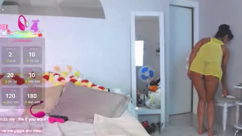 Hot Milf Melissa  ONLINE  Mon  Tue  Wed  Fr  Sun  - 9pm - 6amUTC3 online show from March 13, 6:31 pm