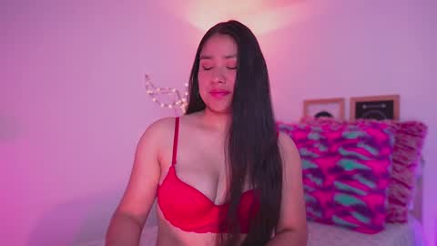 Snapshot of melissa_laurent_ chatting on September 22, 1:20 pm Melissa online show from September 22, 1:20 pm