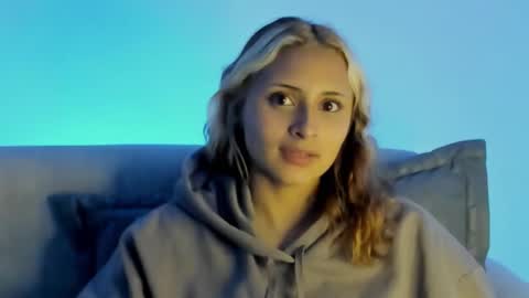 melissa_noir online show from March 10, 6:28 am