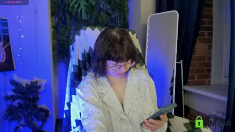 Melissa online show from June 25, 9:05 pm