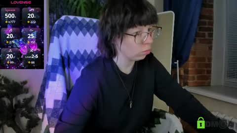 Melissa online show from June 10, 9:02 pm