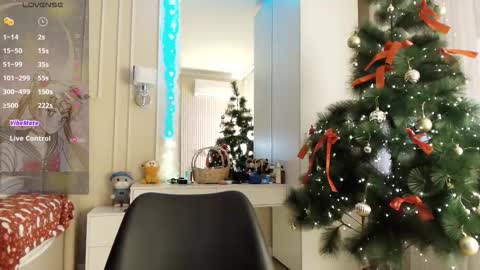 Lisaa online show from January 10, 6:51 am