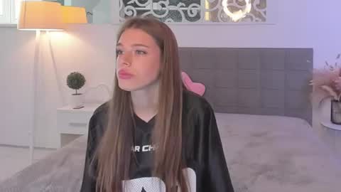 MelissaCrayzy online show from July 12, 6:25 am
