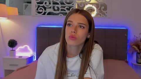 MelissaCrayzy online show from August 2, 9:34 am