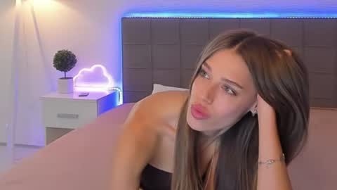 MelissaCrayzy online show from August 3, 9:04 am