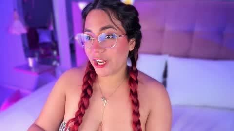 M E L I S S A  online show from November 29, 12:42 pm