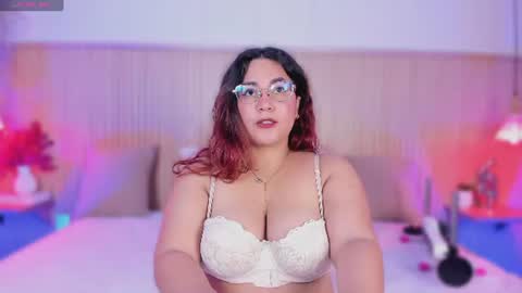 M E L I S S A  online show from June 17, 11:55 am