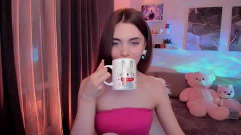 Tessa online show from February 27, 4:23 am