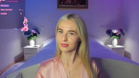 Mellina online show from May 1, 9:18 pm