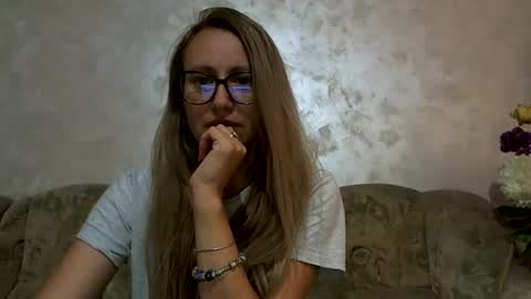 Melly online show from July 22, 6:03 am