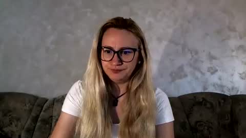 Melly online show from June 18, 6:59 am