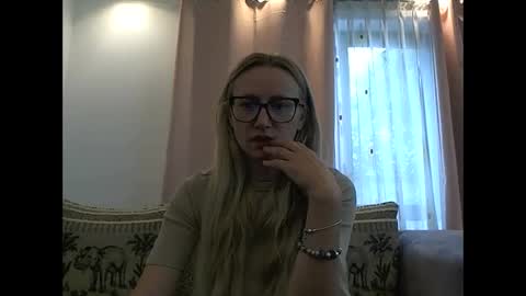 Melly online show from June 6, 7:14 am