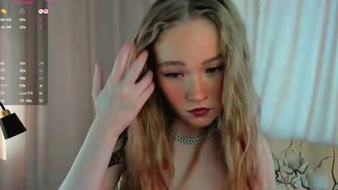 melodievejar online show from July 20, 4:26 am