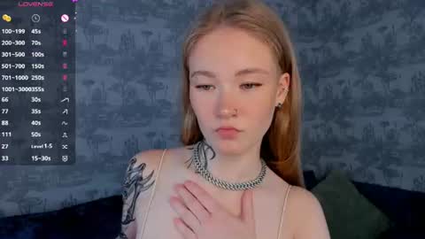 melodievejar online show from June 23, 4:32 am