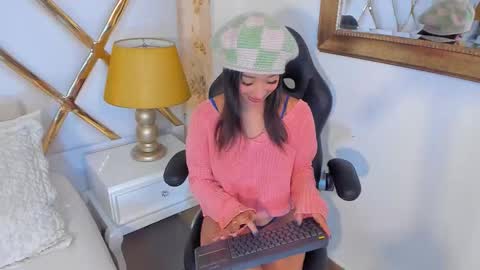 Melody  online show from March 14, 1:50 am