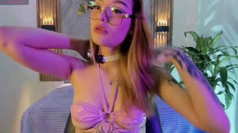 melodylanee online show from April 29, 11:13 am