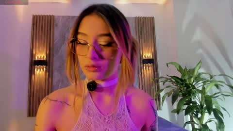 melodylanee online show from April 28, 11:03 am