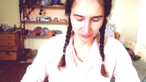 Snapshot of memorningdew chatting on October 13, 6:05 am Yummygirl online show from October 13, 6:05 am