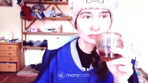 Snapshot of memorningdew chatting on February 24, 6:03 am Yummygirl online show from February 24, 6:03 am