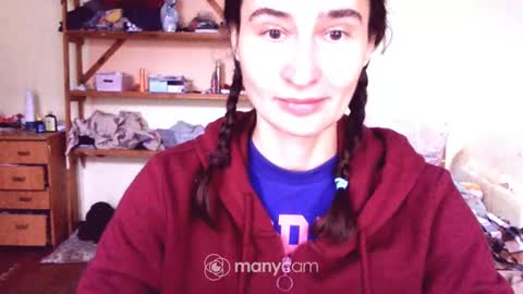 Snapshot of memorningdew chatting on December 27, 10:01 am Yummygirl online show from December 27, 10:01 am