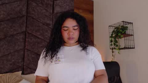  Memphis Williams  online show from January 12, 2:28 am