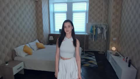 Julie online show from October 1, 9:36 am