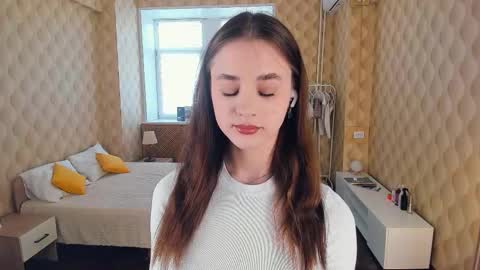 Julie online show from October 3, 9:14 am