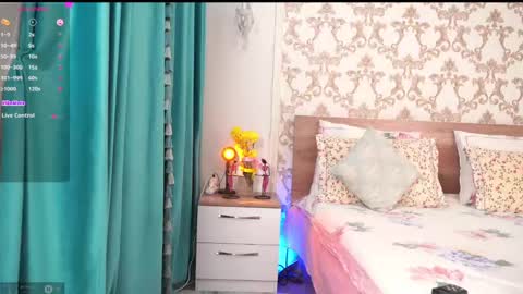 Snapshot of mercedesss_8 chatting on February 22, 10:07 am Next show on 03 Dec online show from February 22, 10:07 am