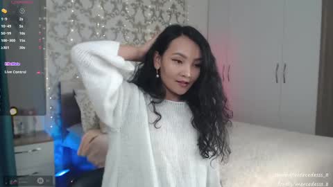 Snapshot of mercedesss_8 chatting on December 11, 9:41 am Next show on 03 Dec online show from December 11, 9:41 am