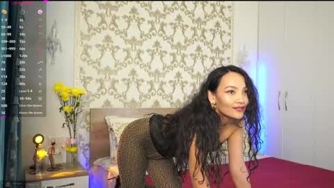 Snapshot of mercedesss_8 chatting on February 19, 9:50 am Next show on 03 Dec online show from February 19, 9:50 am