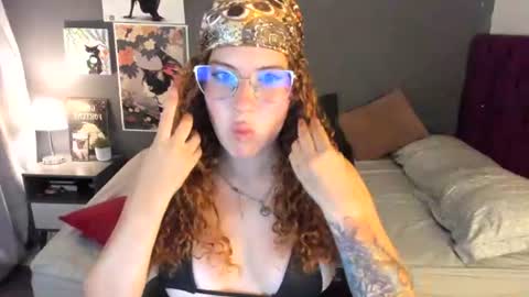 laura 3 i am independent model online show from August 8, 12:18 am