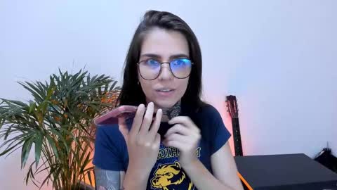 Snapshot of meurief chatting on February 27, 3:37 pm Meurif online show from February 27, 3:37 pm