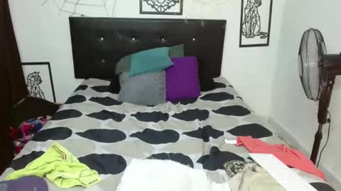 mhia1972 online show from October 29, 11:07 pm