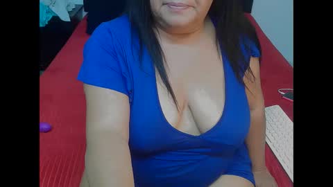 mhia1972 online show from December 14, 8:58 pm