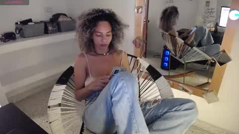 Snapshot of mhulattahot_ chatting on February 21, 4:26 pm Mulata Spencer online show from February 21, 4:26 pm