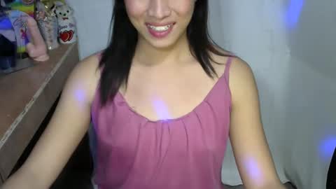 Mia online show from September 8, 2:27 pm