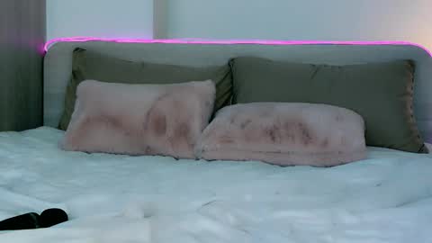 Mia Martskaya online show from February 13, 9:33 am