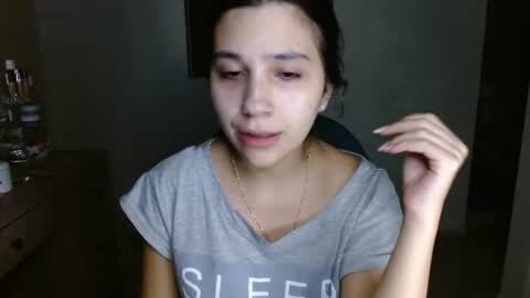 Mia online show from July 4, 5:36 am