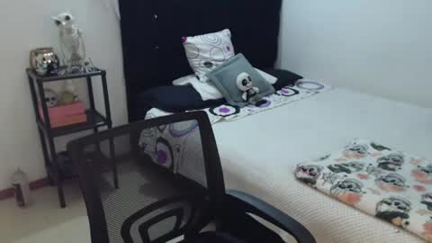 mia online show from July 2, 1:16 am