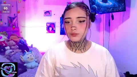 Mia online show from August 4, 7:36 am