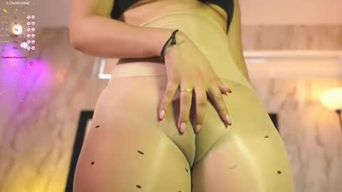 Anna online show from February 7, 4:22 pm