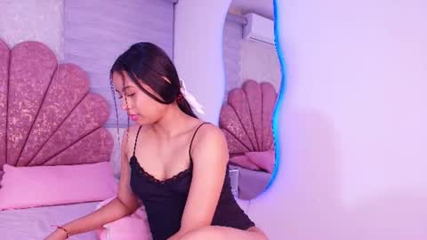 Mia  online show from June 20, 3:10 am