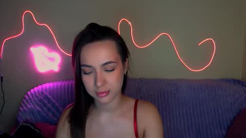 mia_cutie77 online show from October 20, 9:23 am