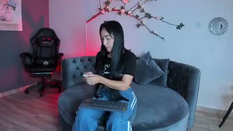 mia_davis__ online show from July 15, 11:37 am