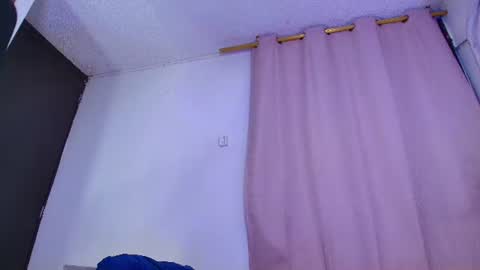 Mia online show from July 23, 1:58 am