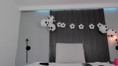 Mia Dollce online show from July 7, 10:52 am