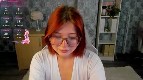 mia_e1fie online show from August 3, 12:47 am